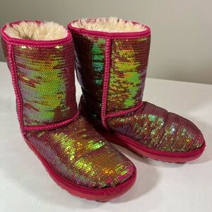 UGG Sparkles Classic Short Boots in Roseclay Pink Shearling Sequins 1003154